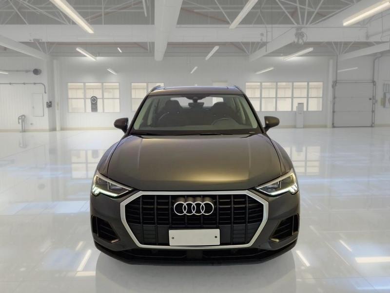 AUDI Q3 35 TDI S tronic Business