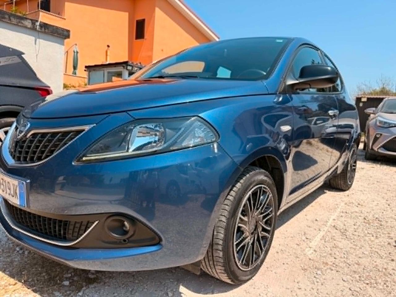 Lancia Ypsilon 1.0 Hybrid Gold NO VINCOLO Ok Neop. 