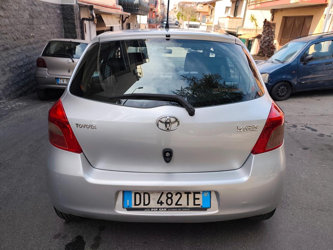 Toyota Yaris 1.4 D-4D Automatica