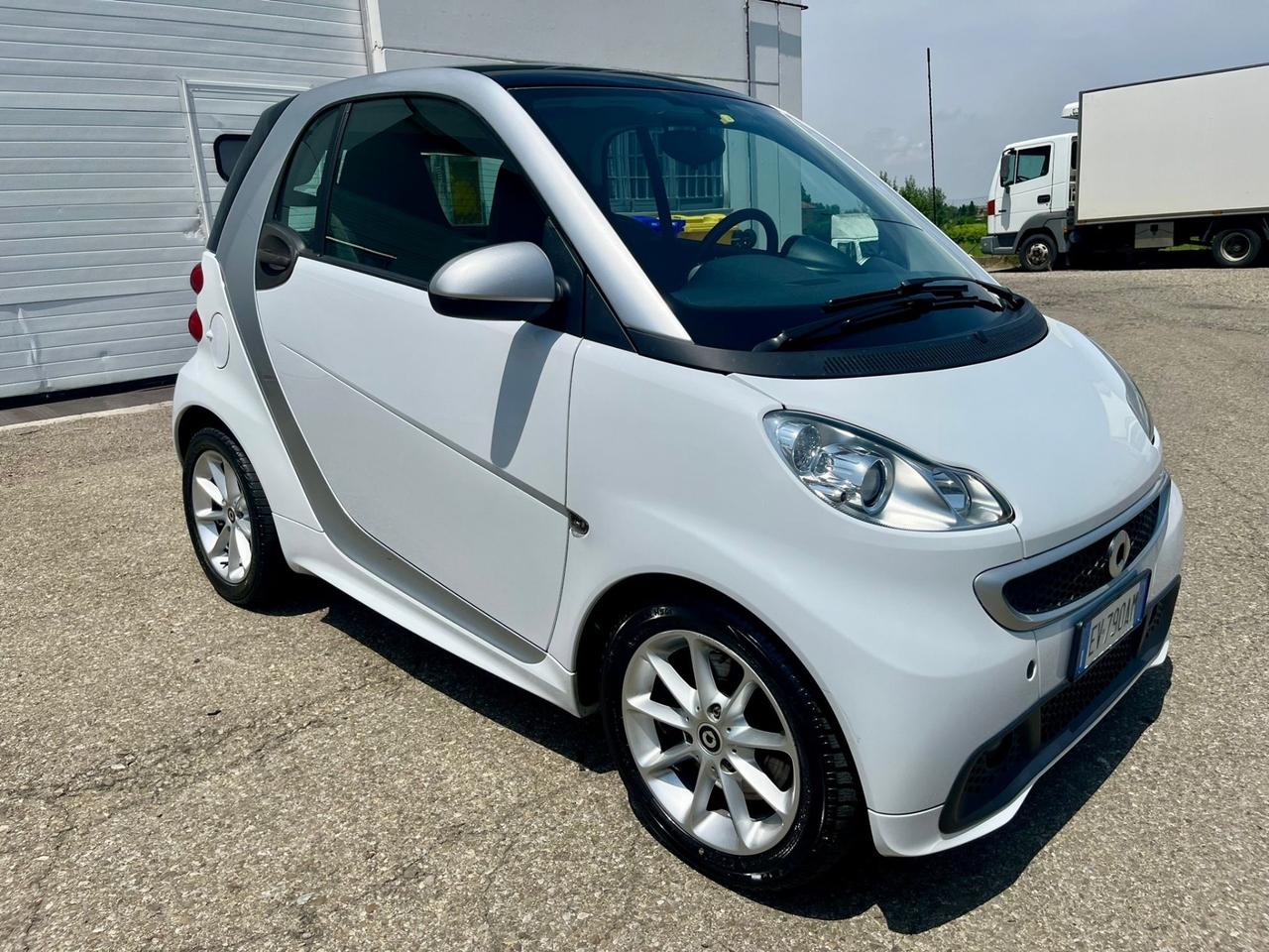 Smart ForTwo 0.9diesel 54cv 2014 140.000km per neopatentati