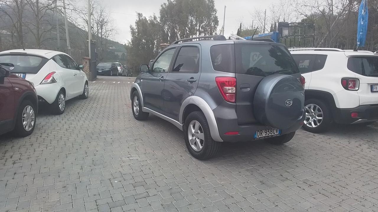 Daihatsu Terios 1.5 4WD Hiro Over