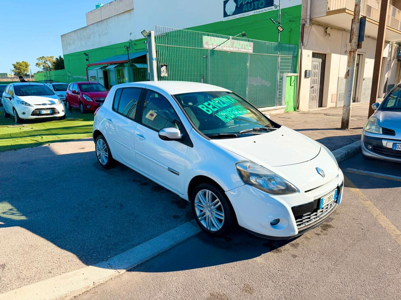 Renault Clio 1.2 16V 5 porte Live! - Anno 2011 - NEOPATENTATO