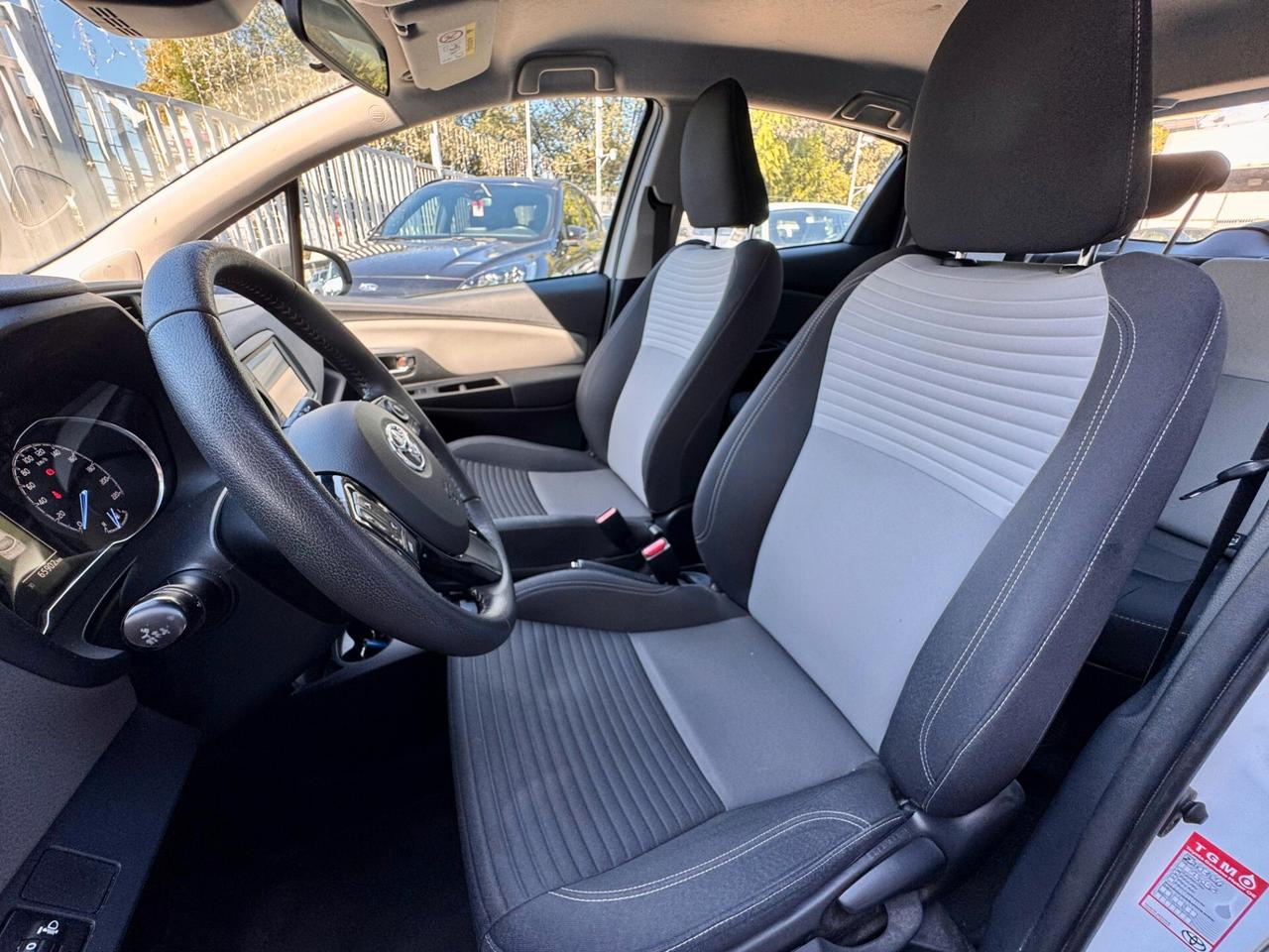 Toyota Yaris 1.5 Hybrid 5 porte Active