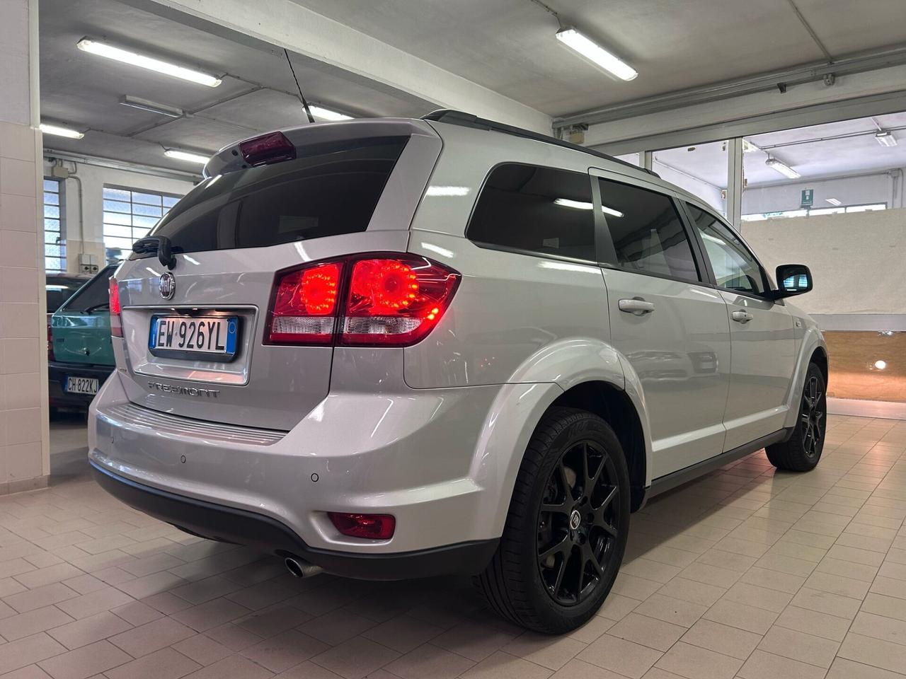 Fiat Freemont 2.0 Mjt 170 CV 4x4 aut. Black Code