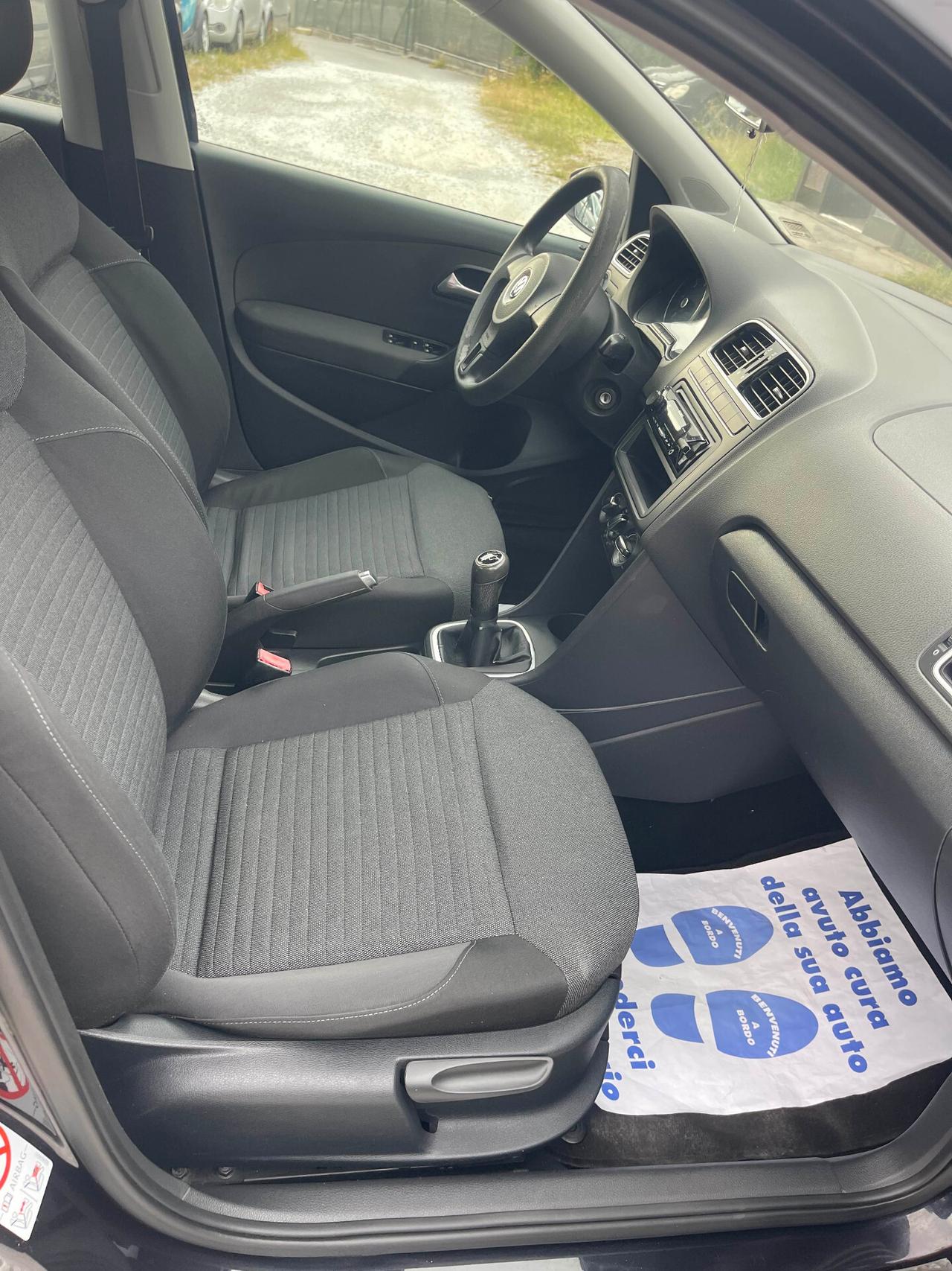 VOLKSWAGEN POLO - HIGHLINE - BLUE MOTION TECNOLOGY