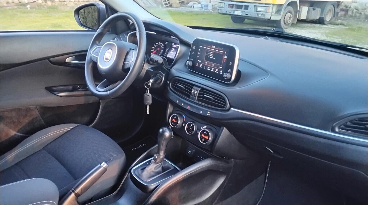 Fiat Tipo 1.6 Mjt S&S DCT SW Lounge