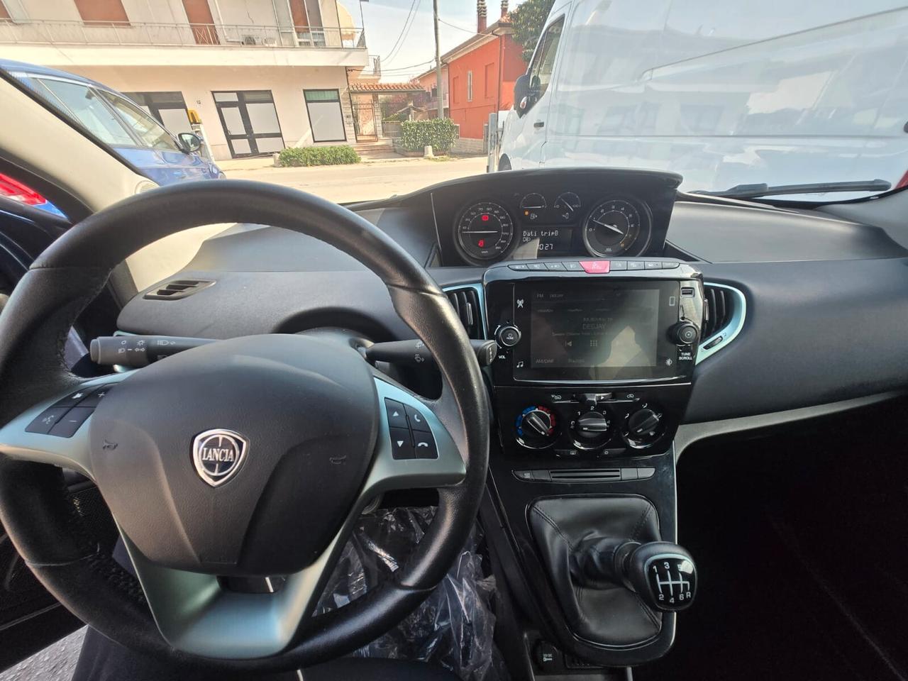 LANCIA YPSILON GOLD PLUS EDITION 1.0 70 cv HYBRID -PROMO APRILE GA FIN&SAFE-