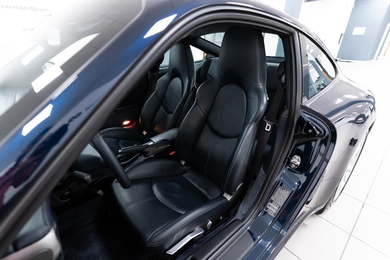 Porsche 911 Carrera cat Coupé