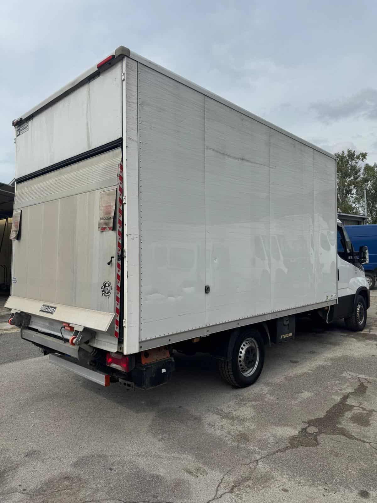 0417 FURGONE SPONDA IVECO DAILY 2020
