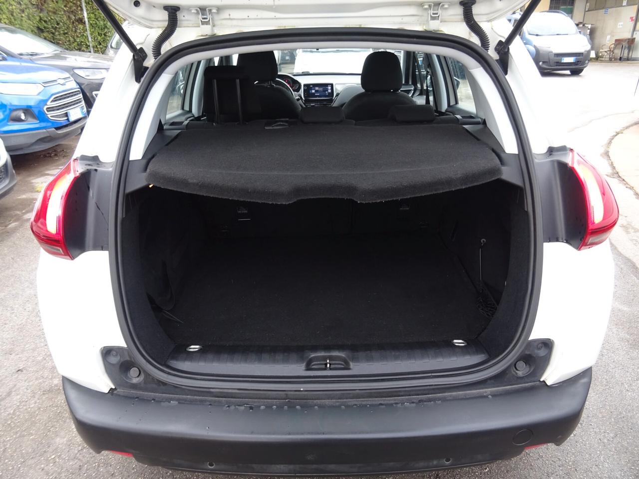 Peugeot 2008 PureTech 82 Active OK NEOPATENTATI