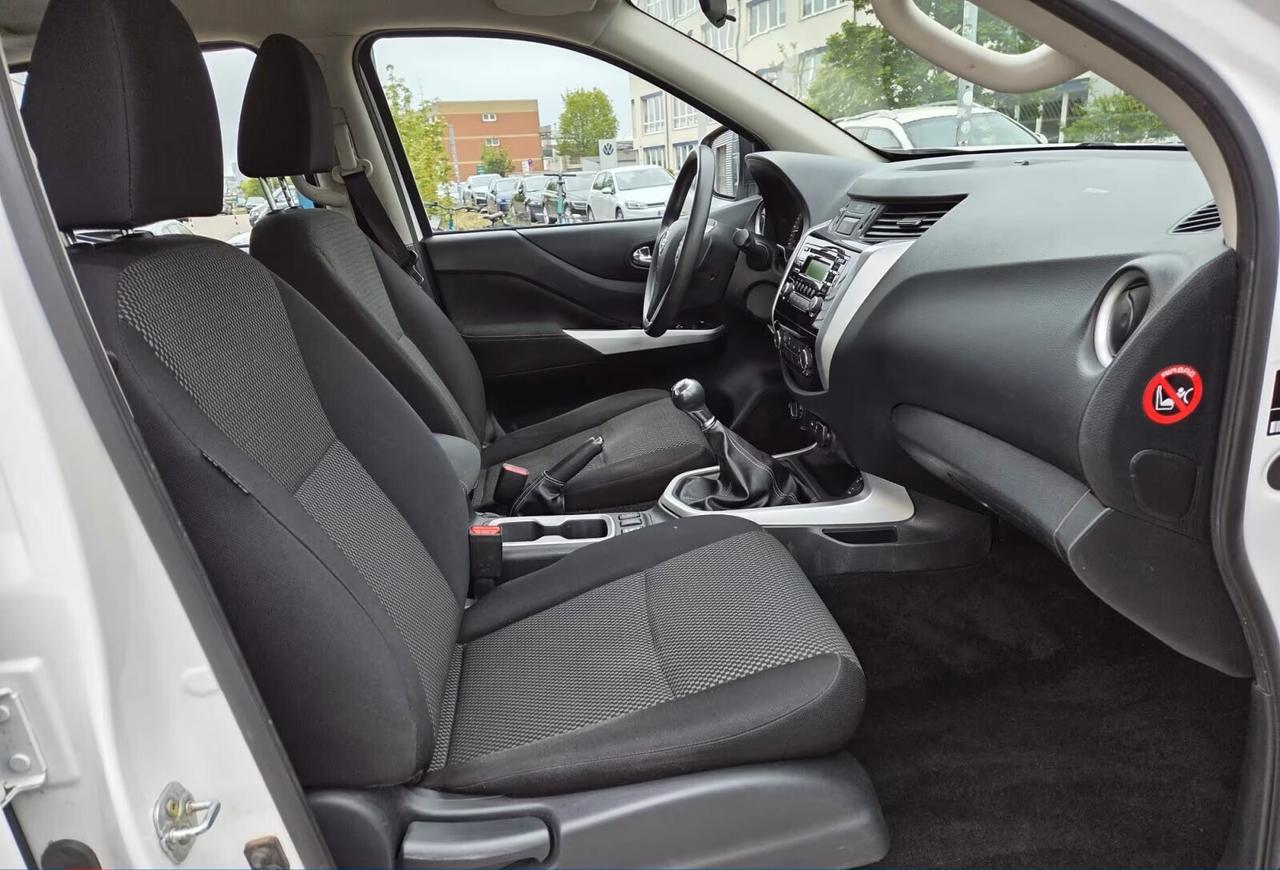 Nissan Navara 2.3 dCi 4WD Double Cab Acenta