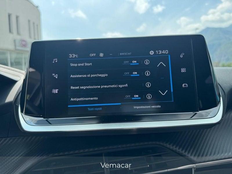 Peugeot 2008 BlueHDi 130 EAT8 Allure Pack aut.-CAR PLAY RETROC-SOLO KM 21200!