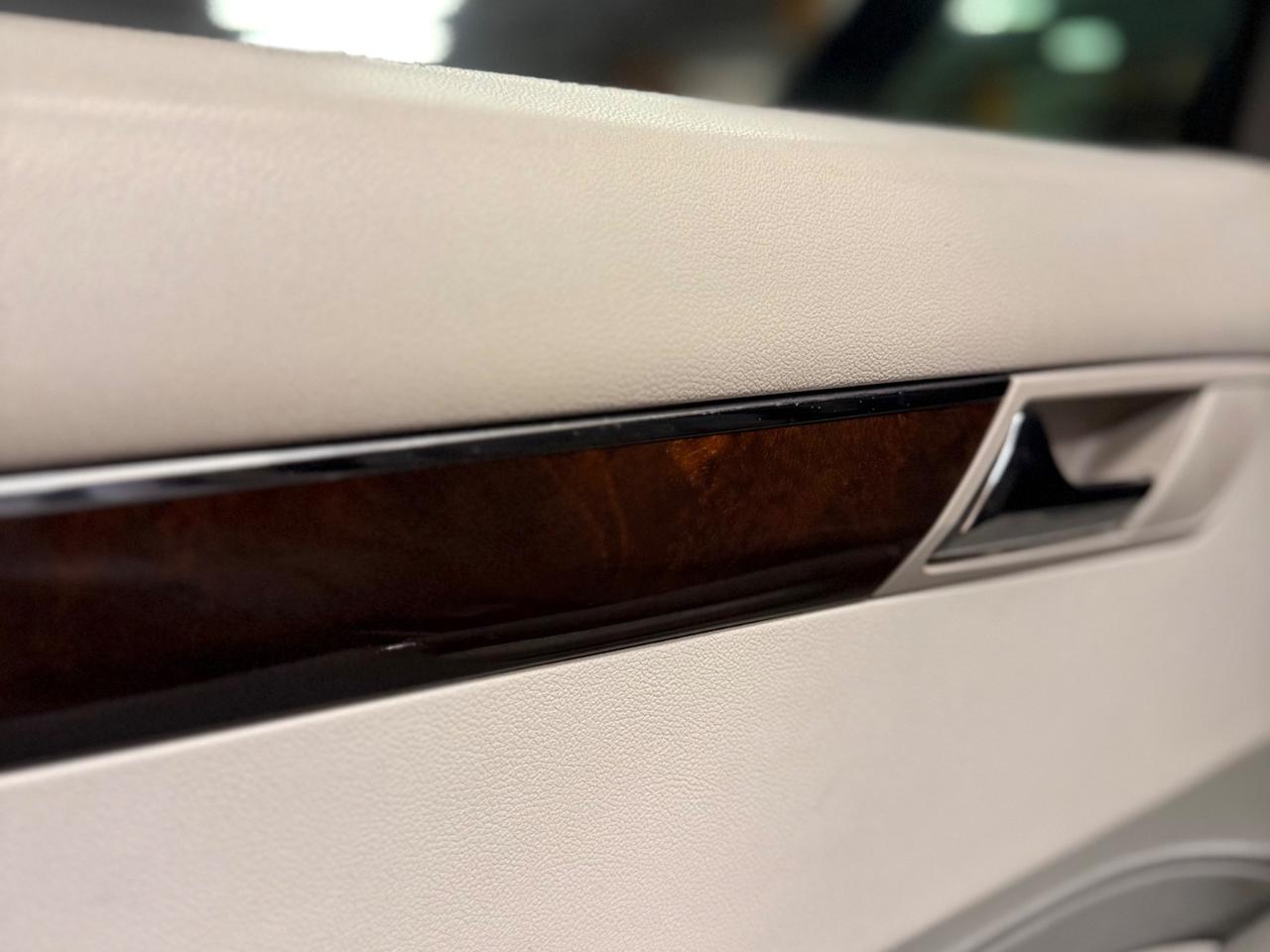 STUPENDA MERCEDES-BENZ CLASSE R 6 POSTI CON INTERNI IN PELLE TOTALE