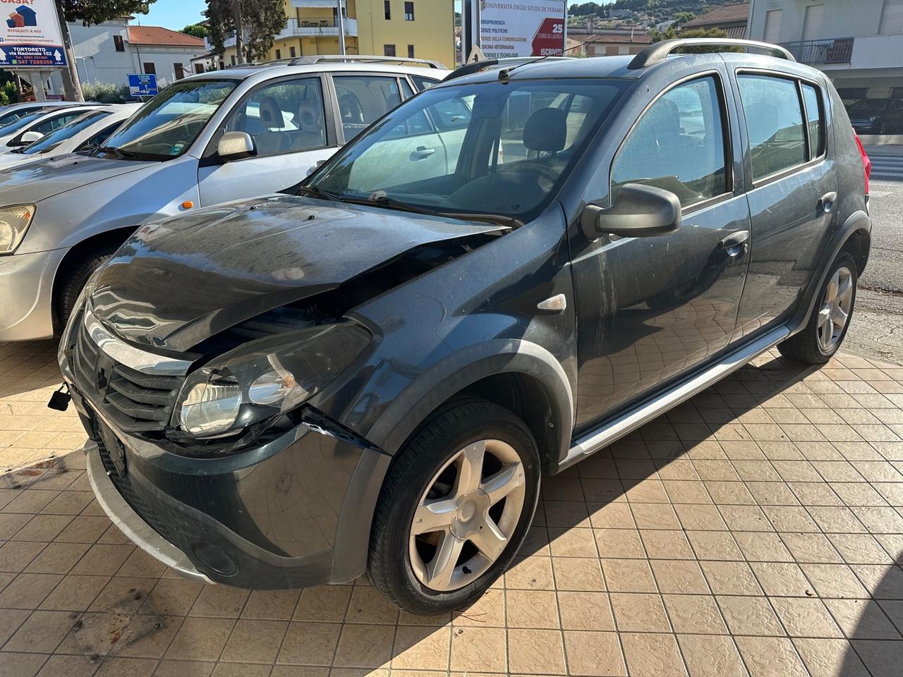 Dacia Sandero 1.5 dCi 70CV 2010 sinistrata