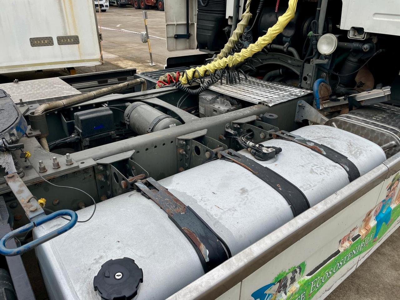 VOLVO FH12-460 - AUTOMATICO CON VOITH -EURO 3 TACHIGRAFO ANALOGICO