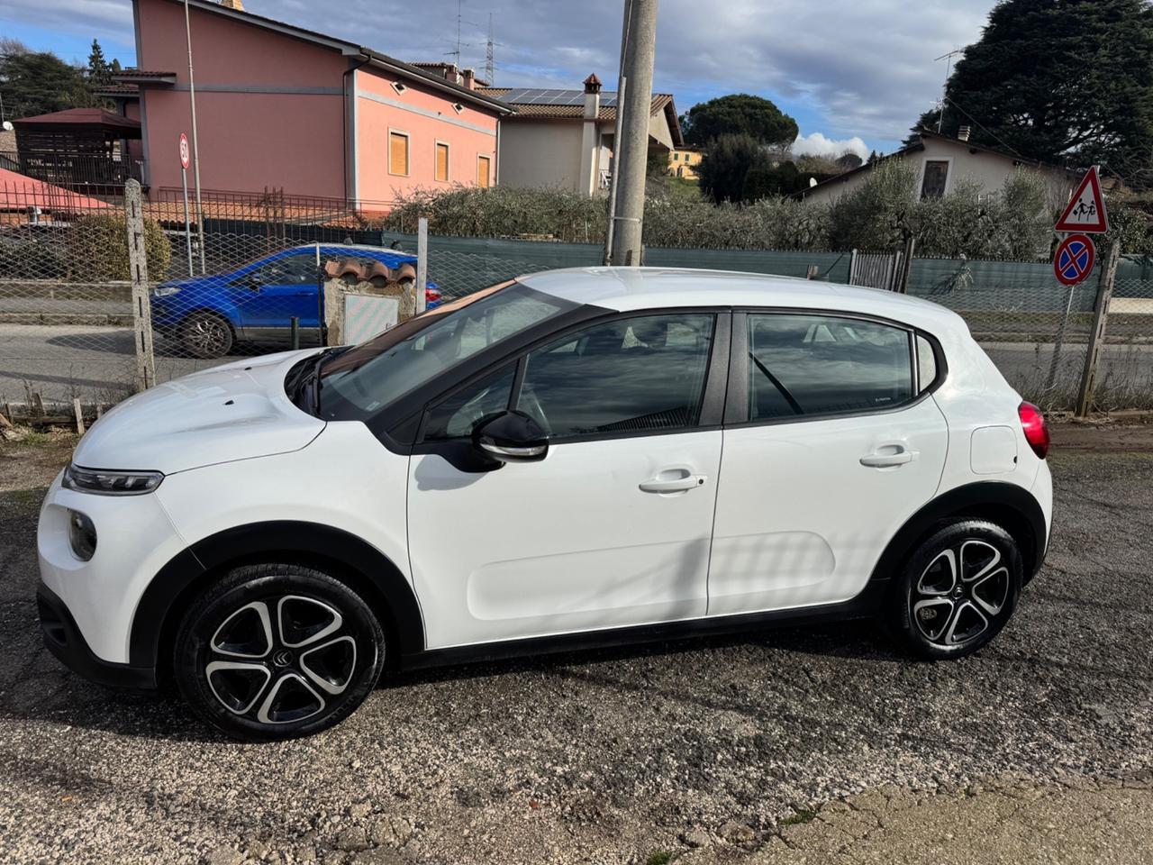 Citroen C3 PureTech 82 Shine NEOPATENTATI
