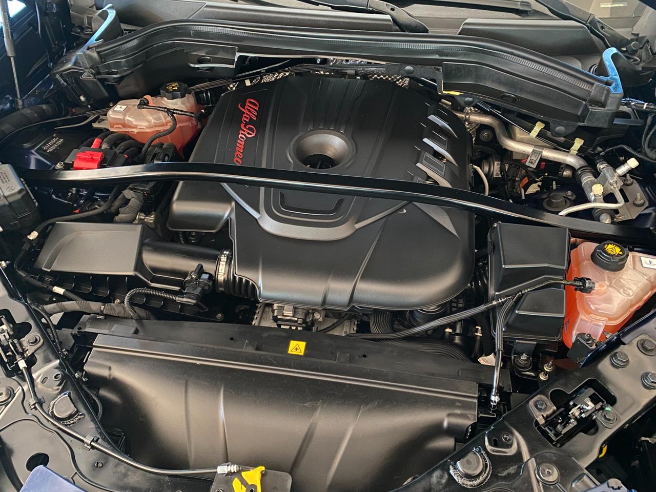 Alfa Romeo Stelvio Q4 2.2 TURBODIESEL 210 cv. AT8 EXECUTIVE (Full)