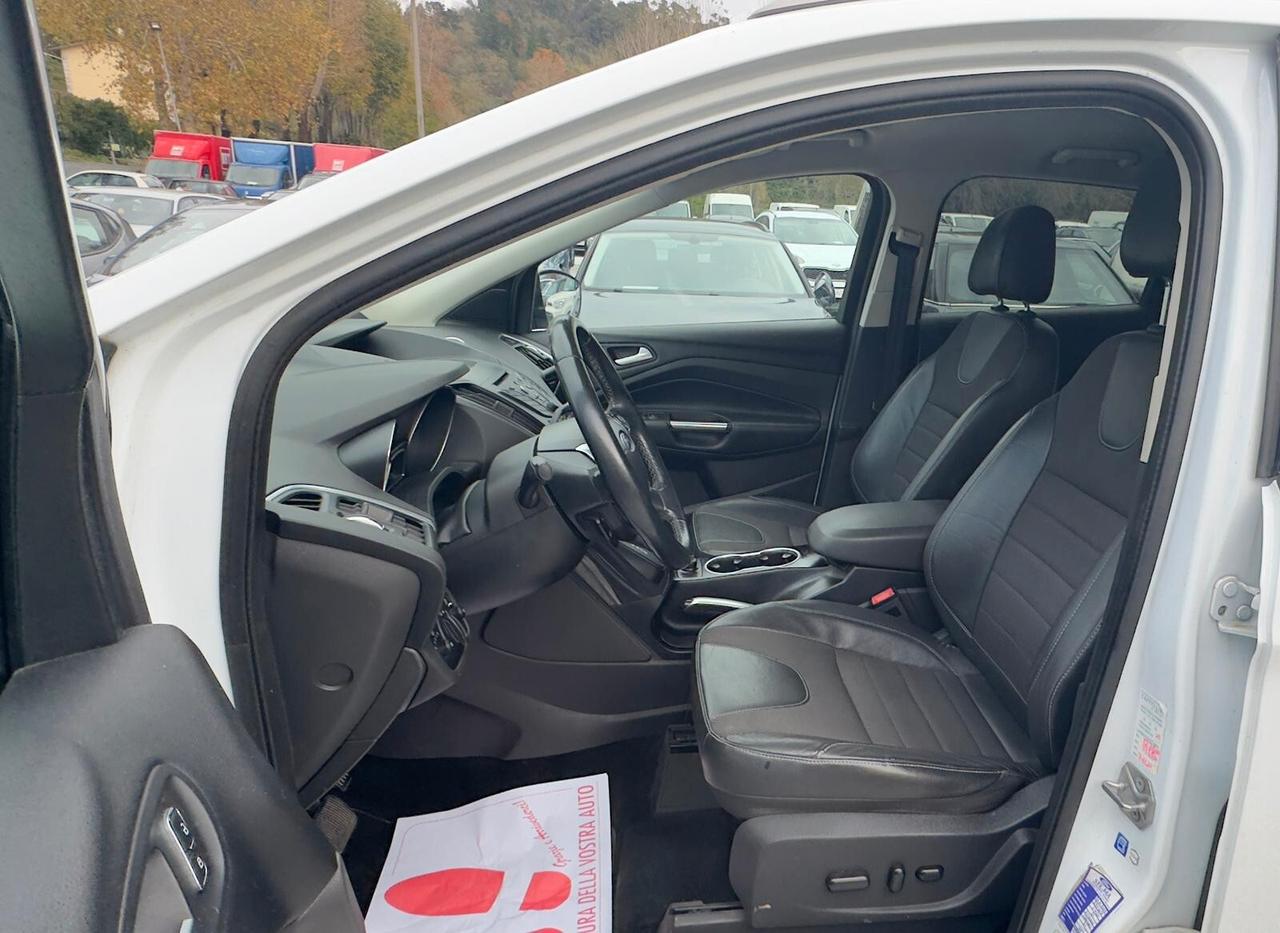 Ford Kuga 2.0 TDCI 150 CV S&S 4WD Powershift Titanium