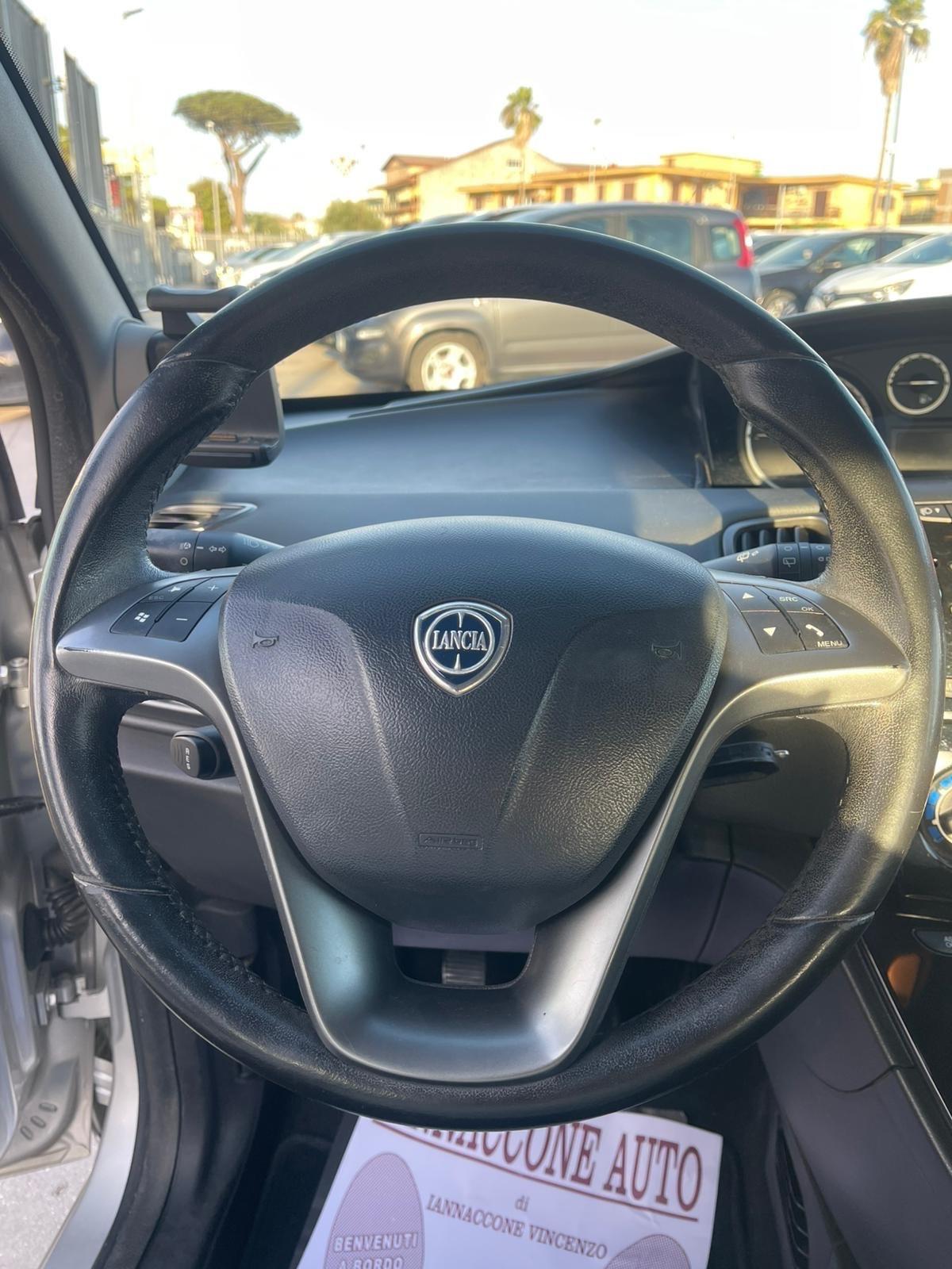 Lancia Ypsilon 1.3 mjt 120 mila km full optional