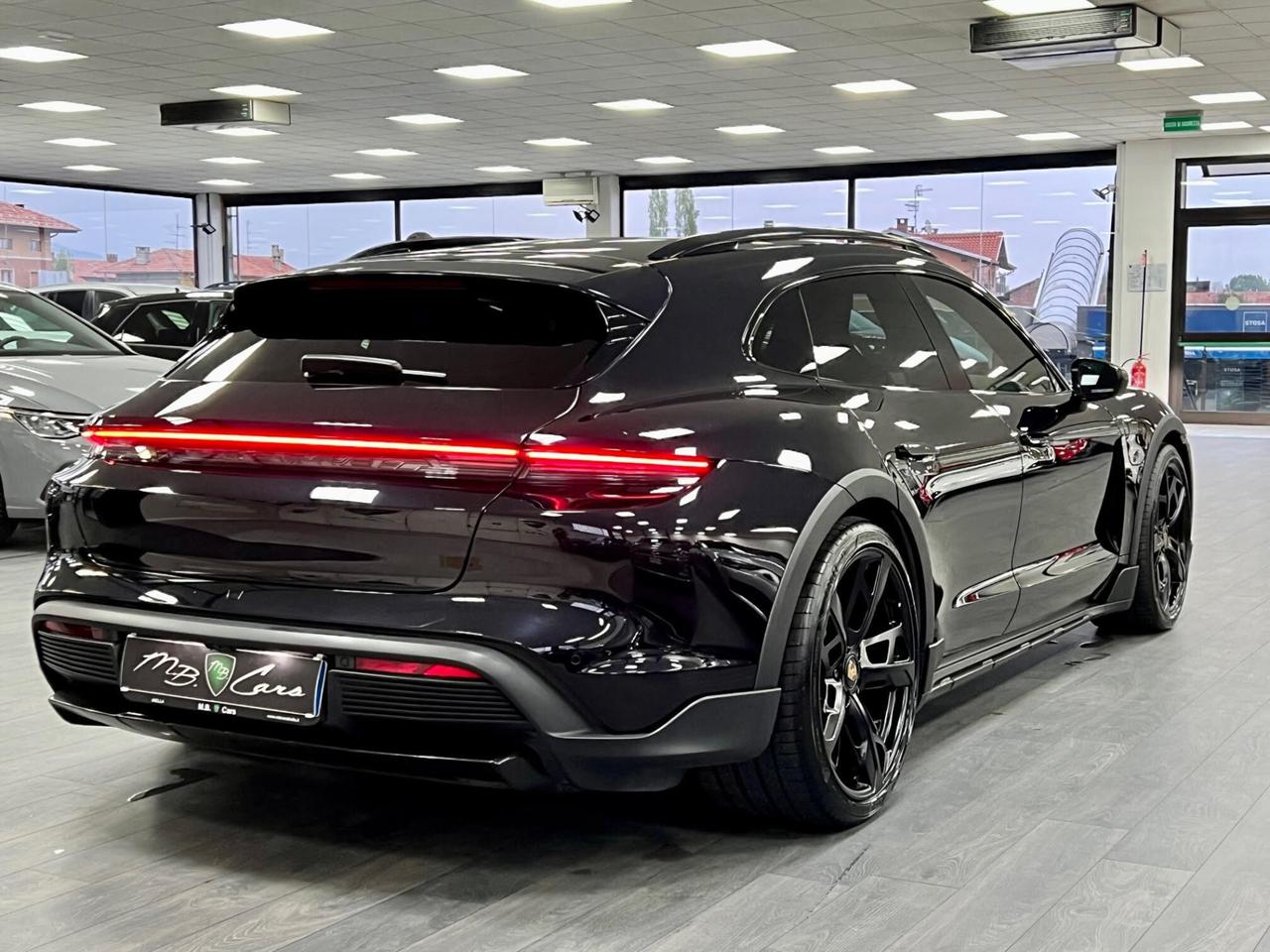 Porsche Taycan Cross Turismo 4 5p ti