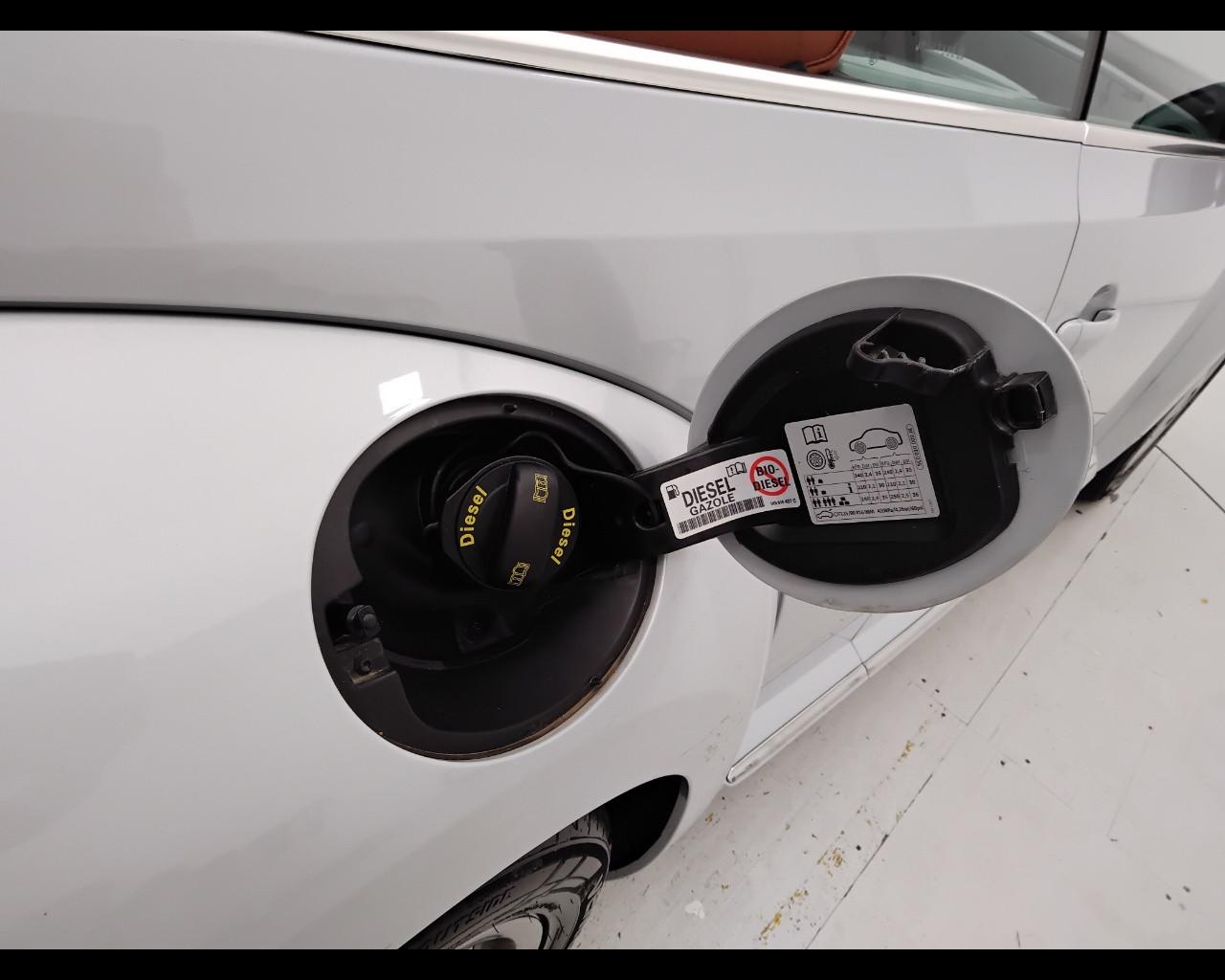 VOLKSWAGEN Maggiolino 2017 Cabrio - Maggiolino Cabrio 2.0 tdi Design 11