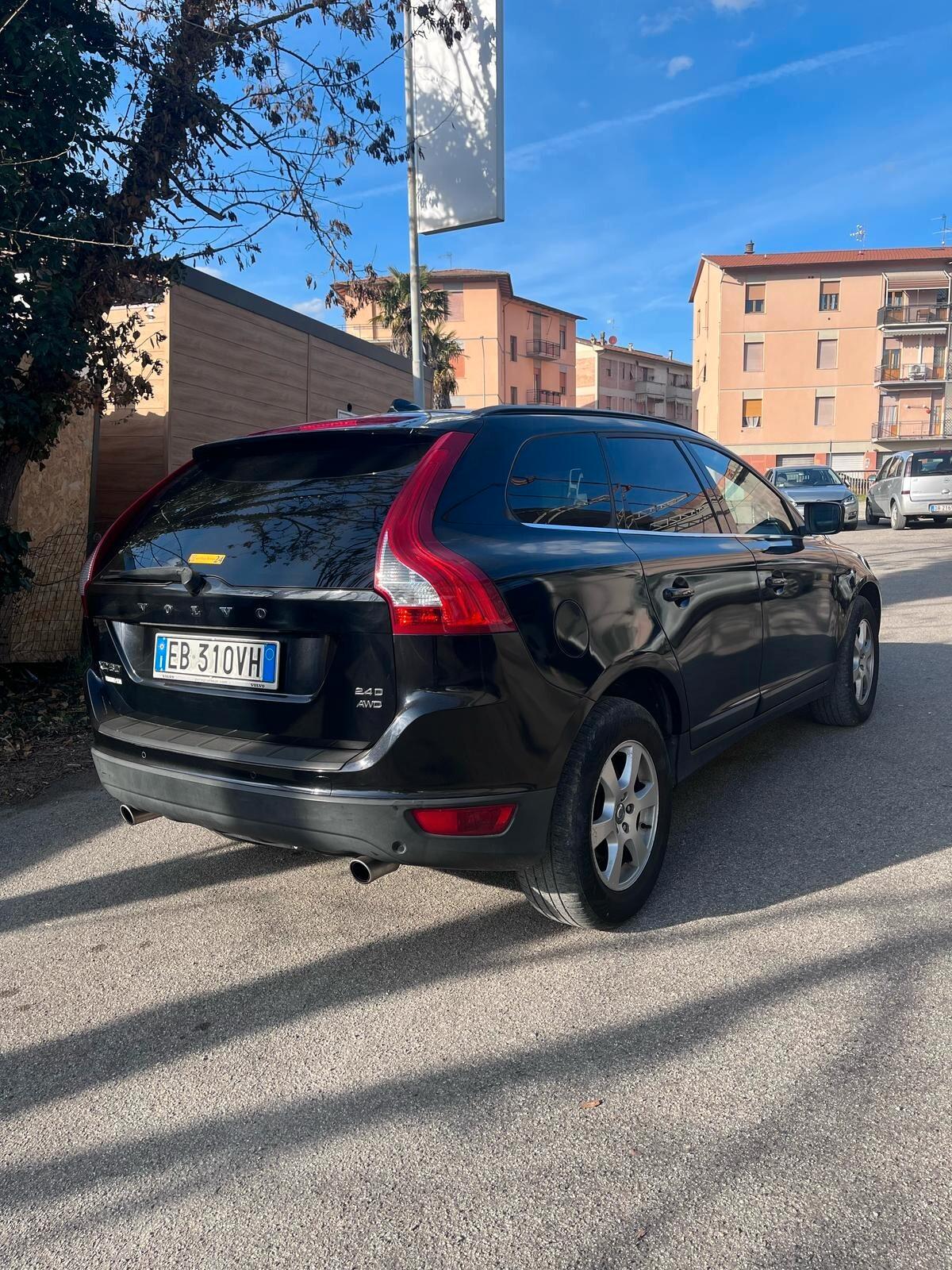 Volvo XC 60 XC60 2.4 D 163 CV AWD Geartronic Kinetic