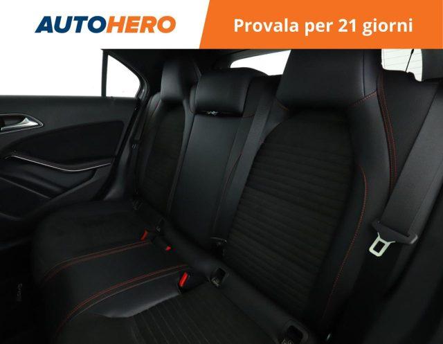 MERCEDES-BENZ A 200 d Automatic Premium