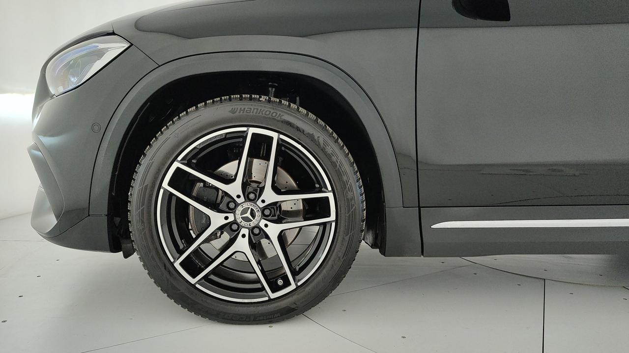 Mercedes-Benz GLA 200 d Premium 4matic auto