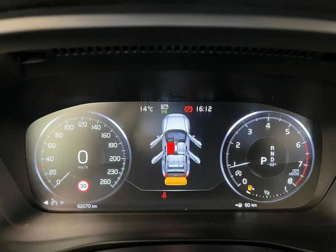 VOLVO XC40 1.5 T3 Momentum Pro Auto KM 62.000