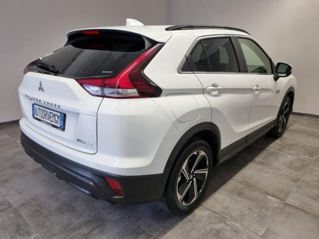 MITSUBISHI Eclipse Cross 2.4 MIVEC 4WD PHEV Instyle SDA Pack 0