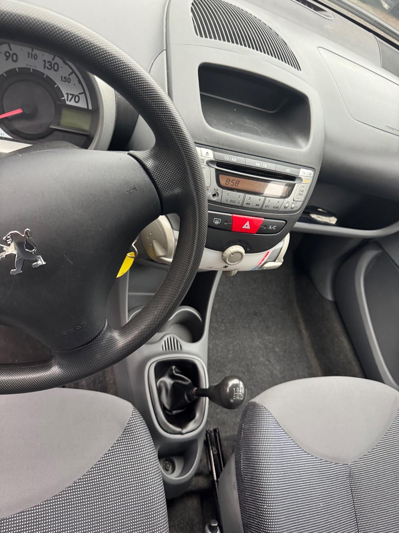 Peugeot 107 1.0 68CV 3p. Neopatentati