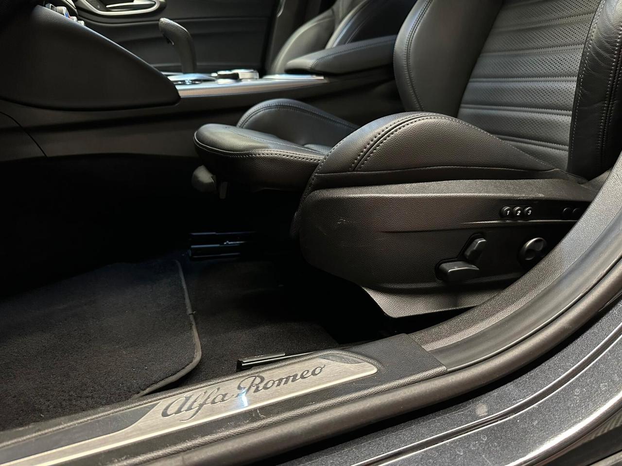 Alfa Romeo Giulia 2.2 210CV Q4 Veloce IVA ESPOSTA