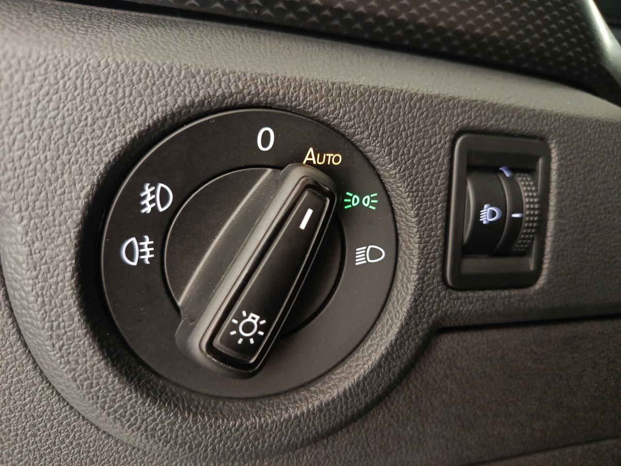 VOLKSWAGEN T-Cross - T-Cross 1.0 TSI Style BMT