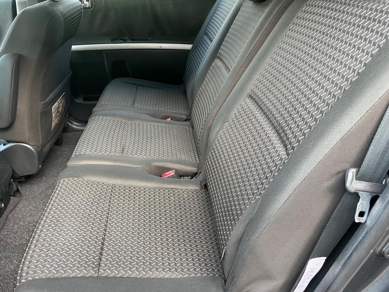 Toyota Corolla Verso 2.2 16V D-4D Sol