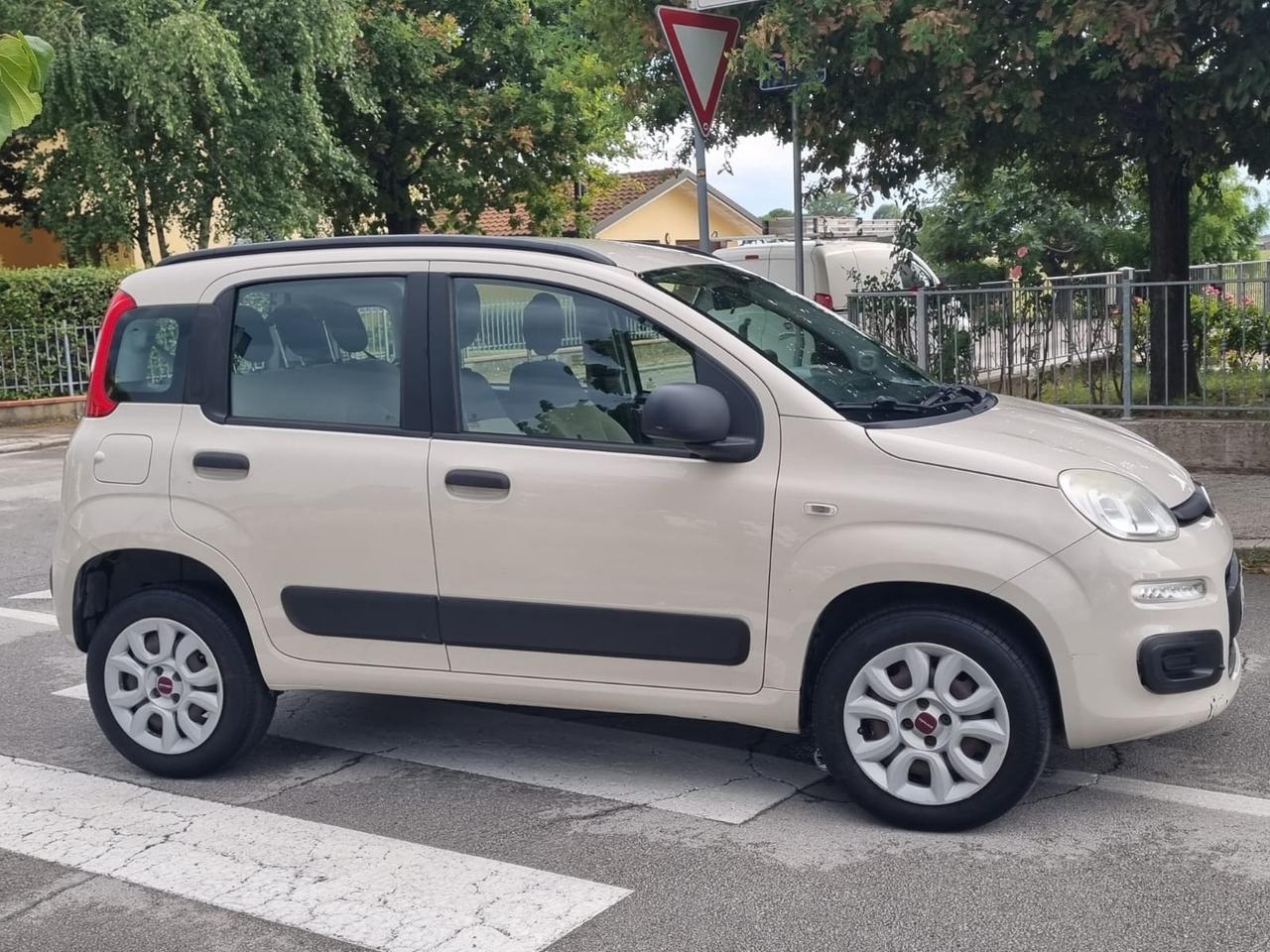 Fiat Panda 0.9 TwinAir Turbo Natural Power Lounge