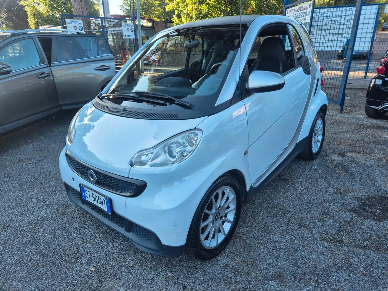 Smart ForTwo 1000 45 kW MHD coupé pure