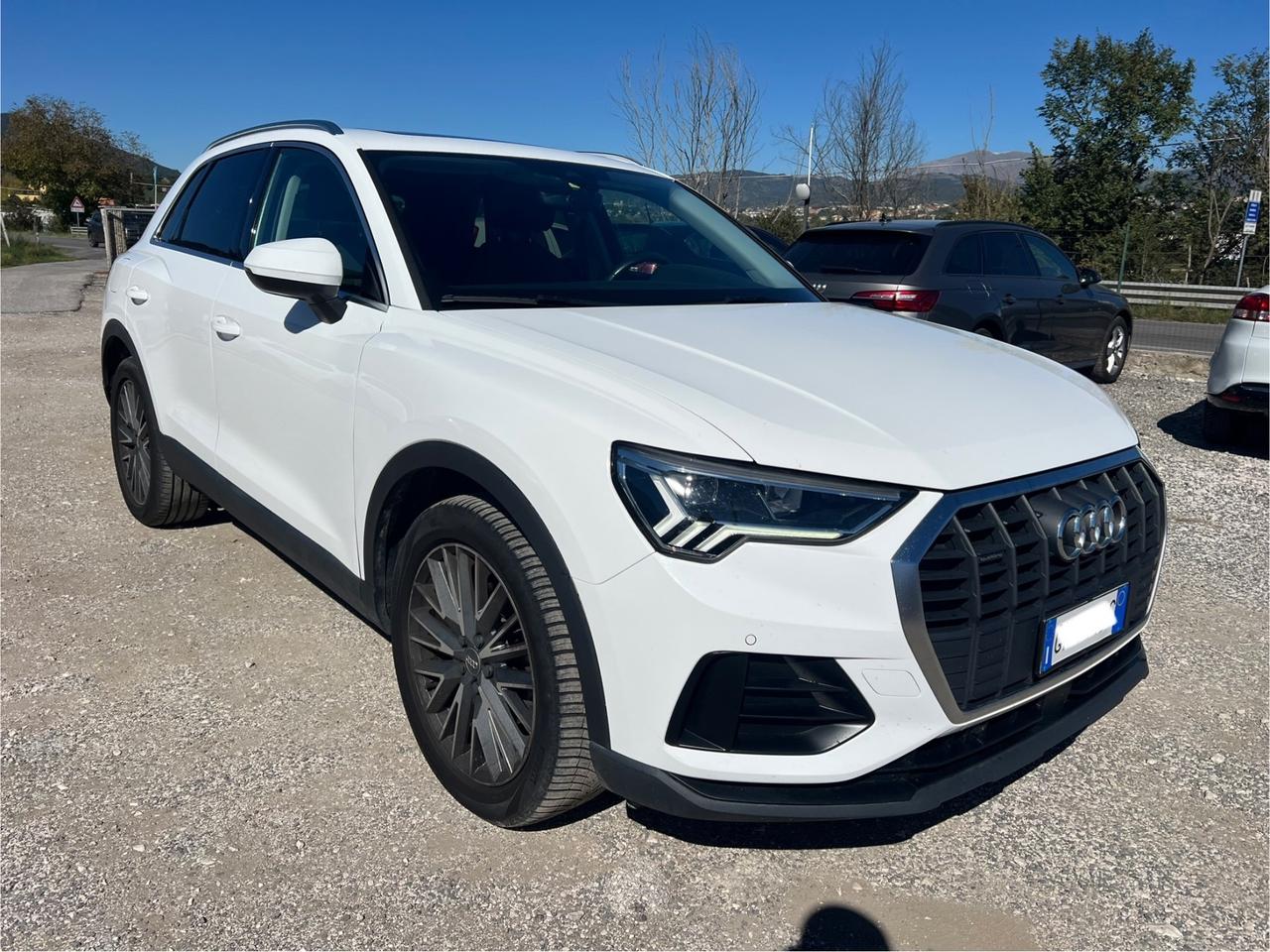 Audi Q3 35 TDI quattro S tronic Business Advanced