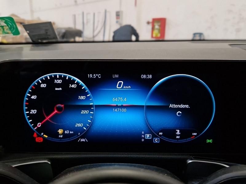 MERCEDES-BENZ GLB 180 d Automatic Business Extra