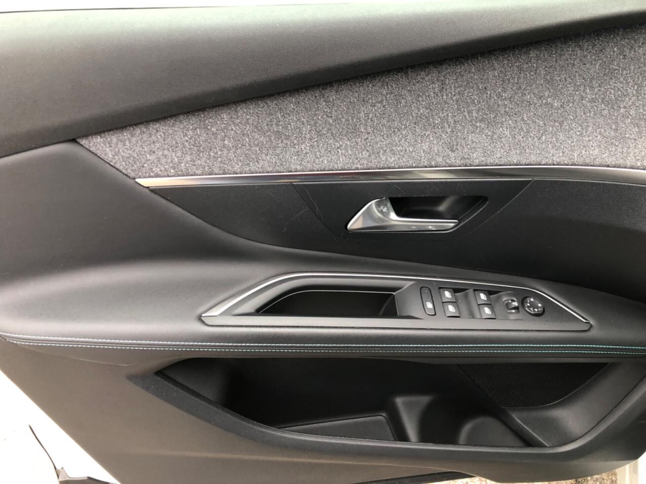 Peugeot 3008 BlueHDi 130 S&S EAT8 Allure Pack