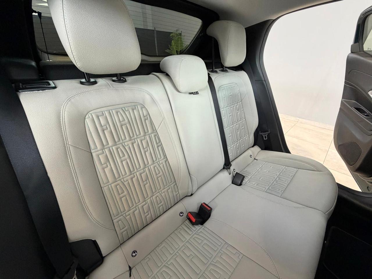 Fiat 600 Hybrid 100 CV DCT MHEV La Prima