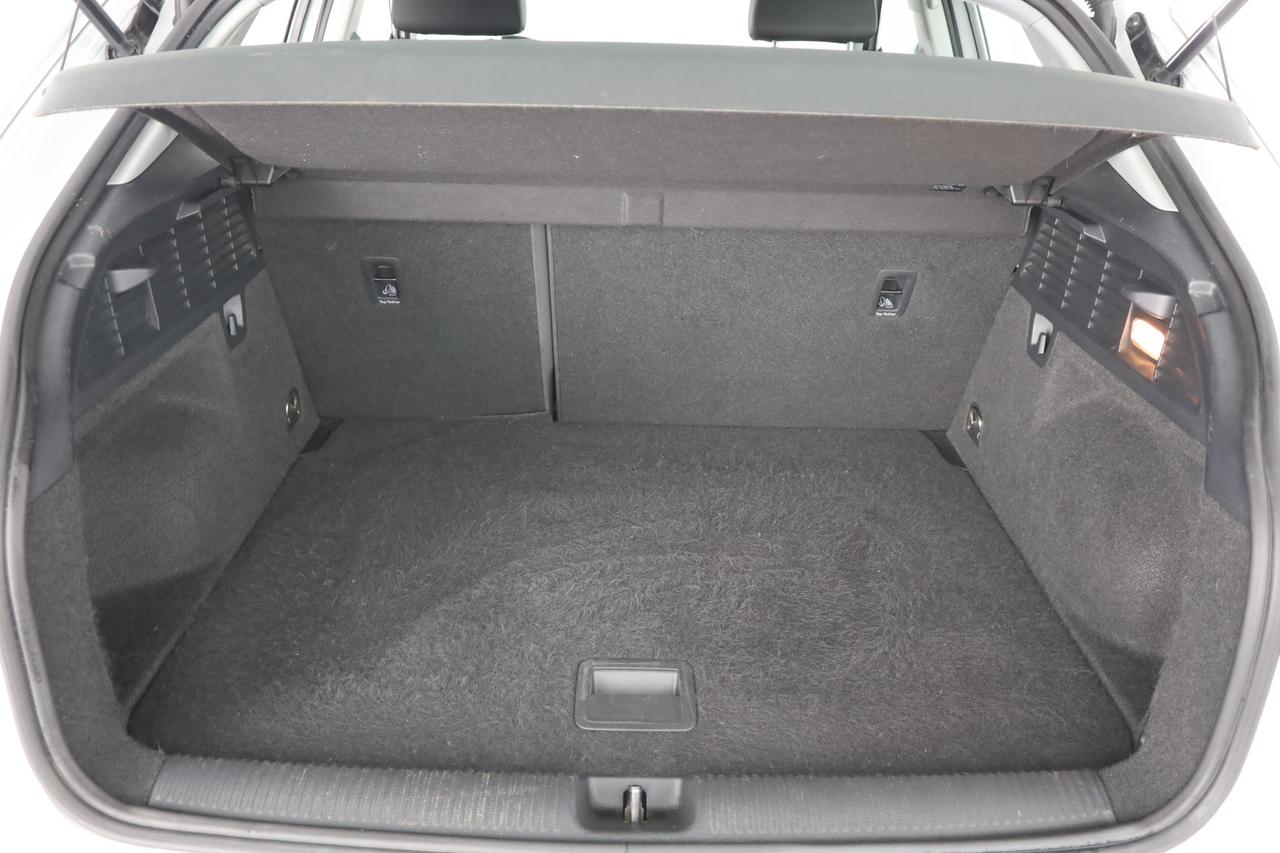 AUDI Q2 35 TDI S tronic Business Plus