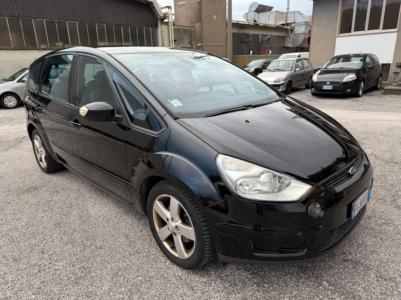Ford S-Max 2.0 TDCi 140CV Titanium
