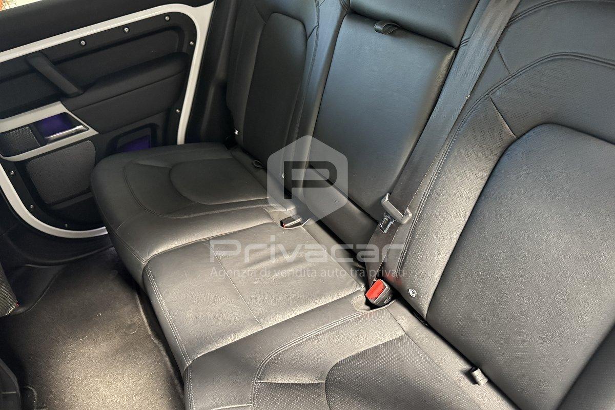 LAND ROVER Defender 110 3.0D I6 200 CV AWD Auto SE