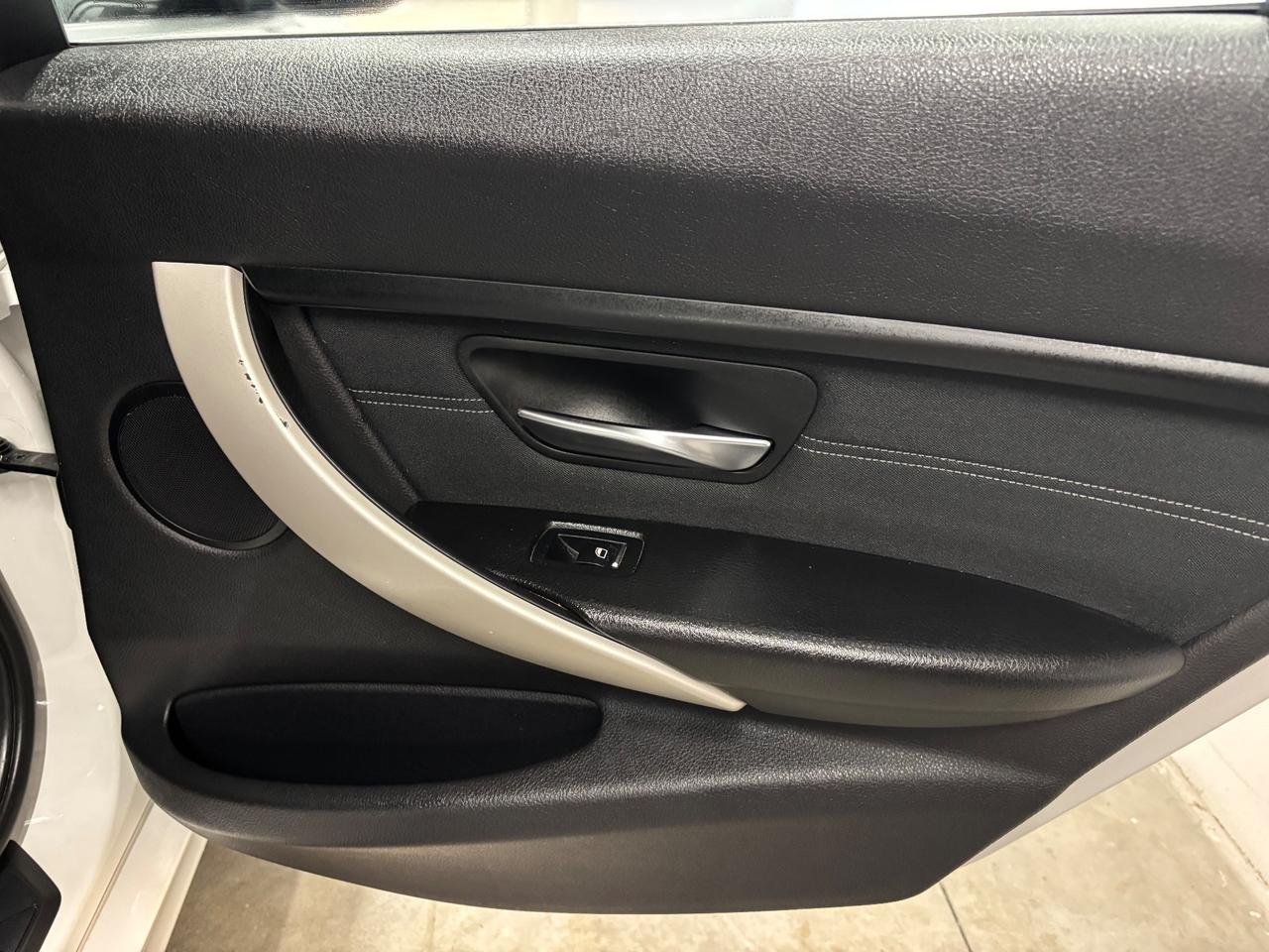 Bmw 320d xDrive Luxury |BIANCO PERLA AUTOMATICA |