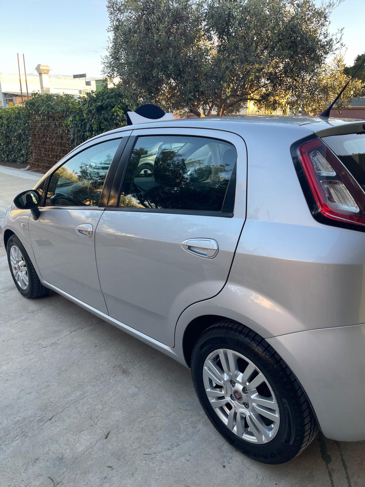 Fiat Punto 1.3 MJT II S&S 85 CV 5 porte ECO Lounge