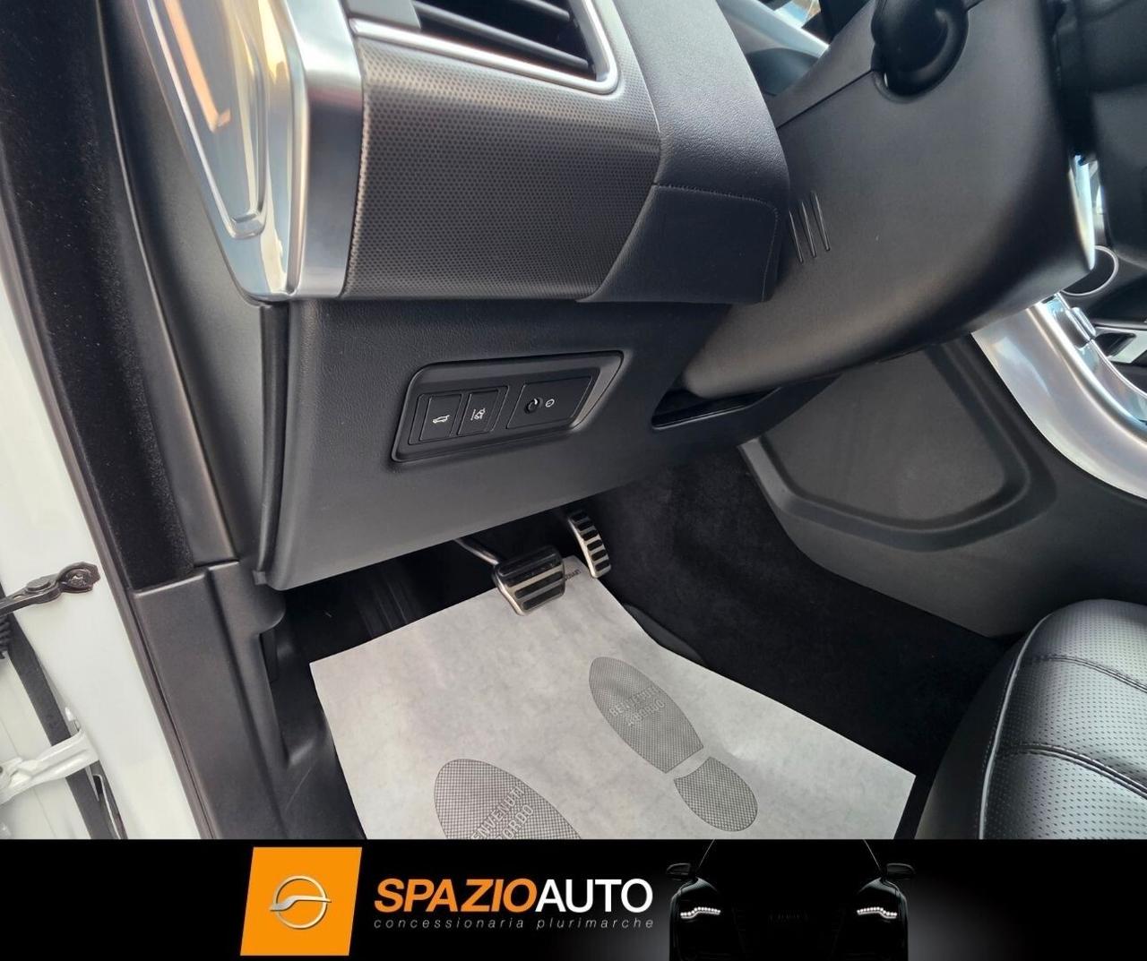 Land Rover Range Sport 3.0 TDV6 250cv *Black & White Edition* FULL