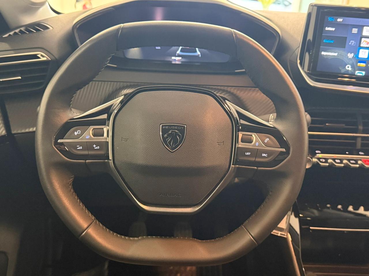 PEUGEOT 208 ALLLURE PACK 1.2 100CV ANNO 2025 CON 15.000KM