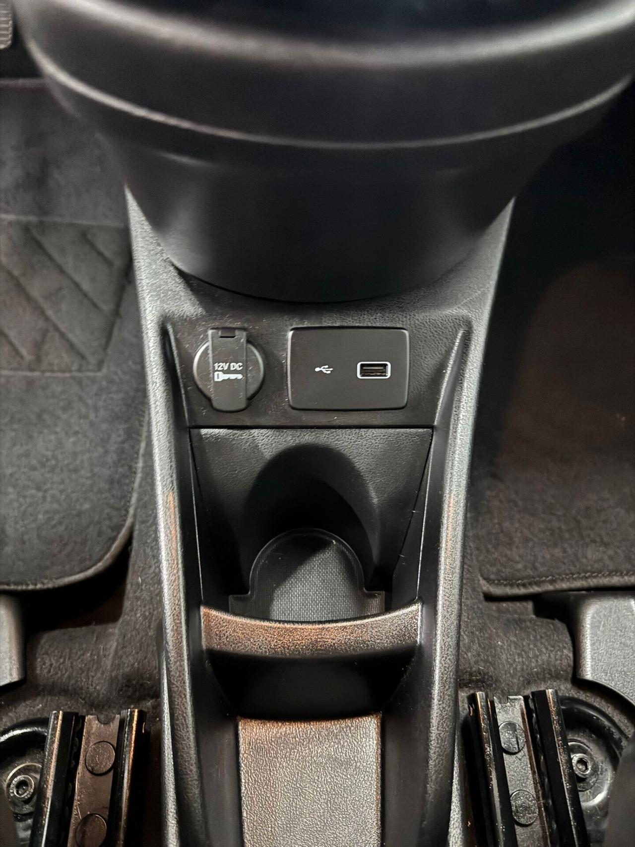 Lancia Ypsilon 1.2 69 CV 5 porte S&S Platinum