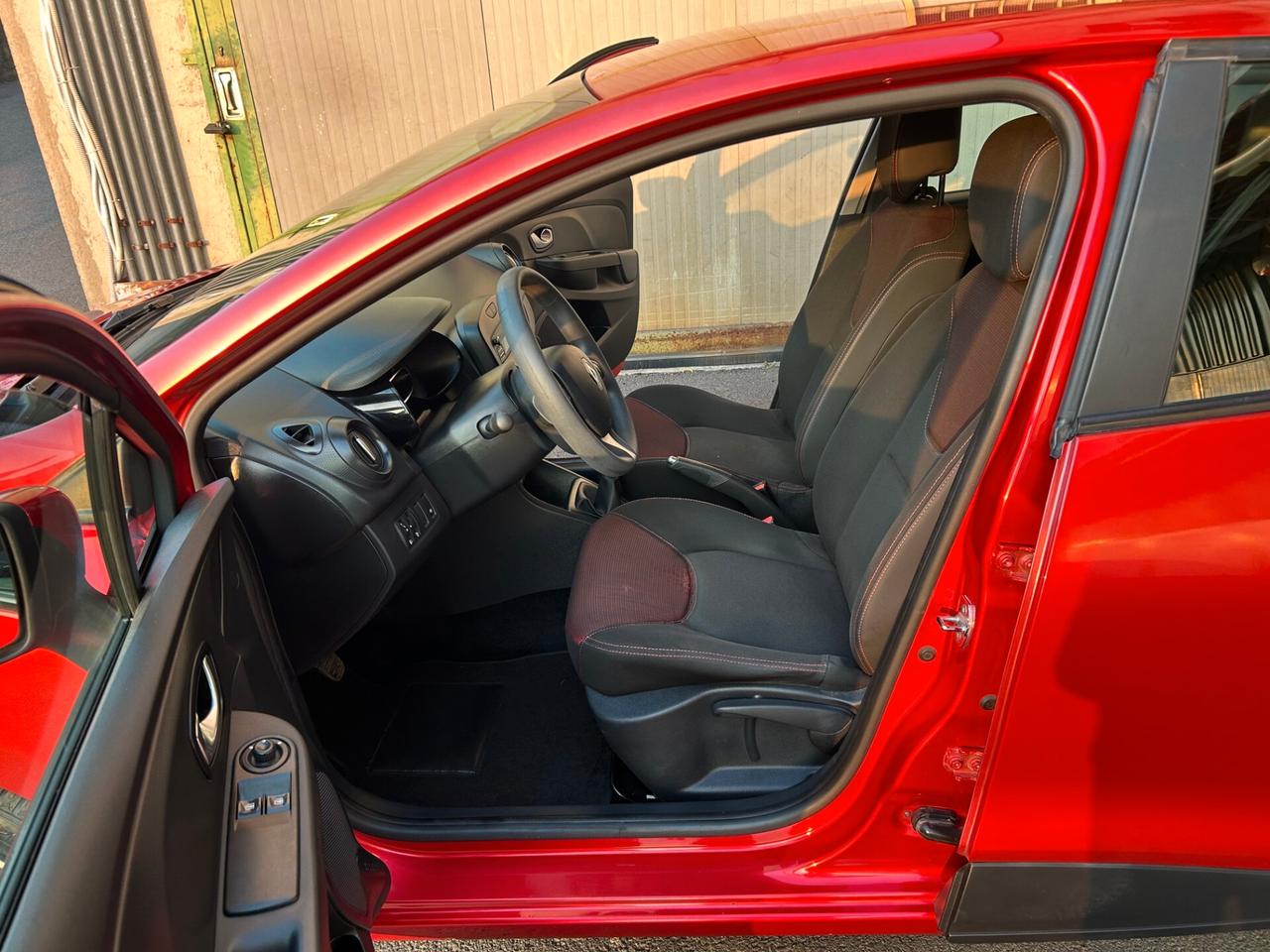 Renault Clio 1.5 dCi 8V 75CV Start&Stop 5 porte Duel ok neopatentati