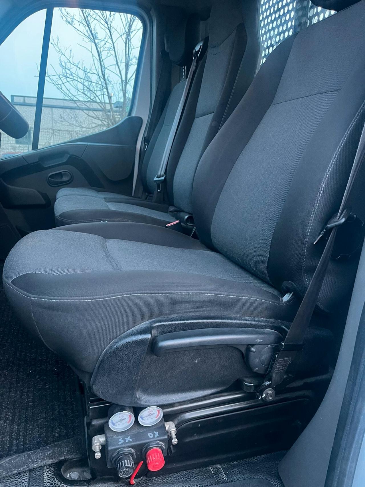 Renault Master T35 2.3 dCi 165 extralungooo